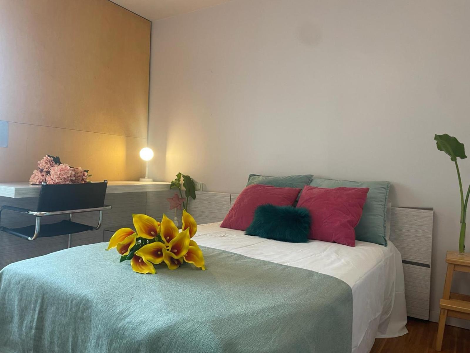 Gloria'S Design House Apartment ซานติอาโก เด กอมโปสเตลา ภายนอก รูปภาพ