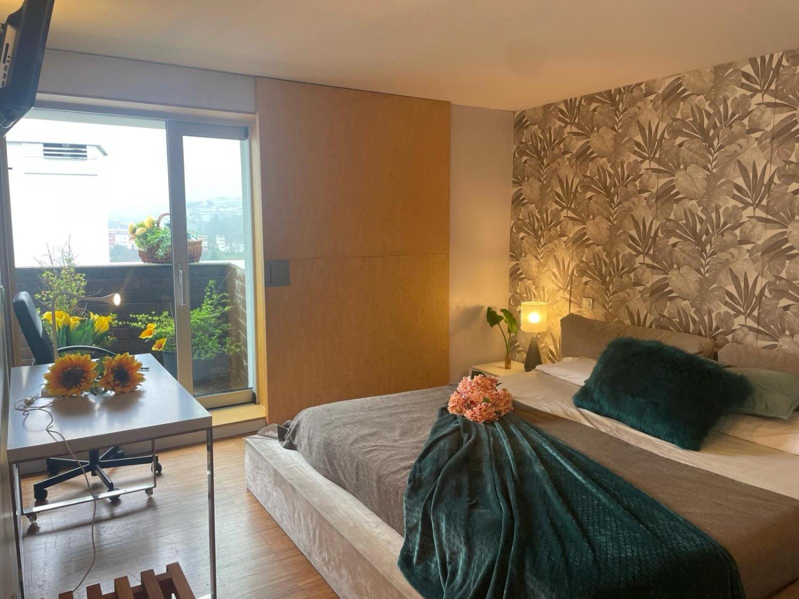Gloria'S Design House Apartment ซานติอาโก เด กอมโปสเตลา ภายนอก รูปภาพ