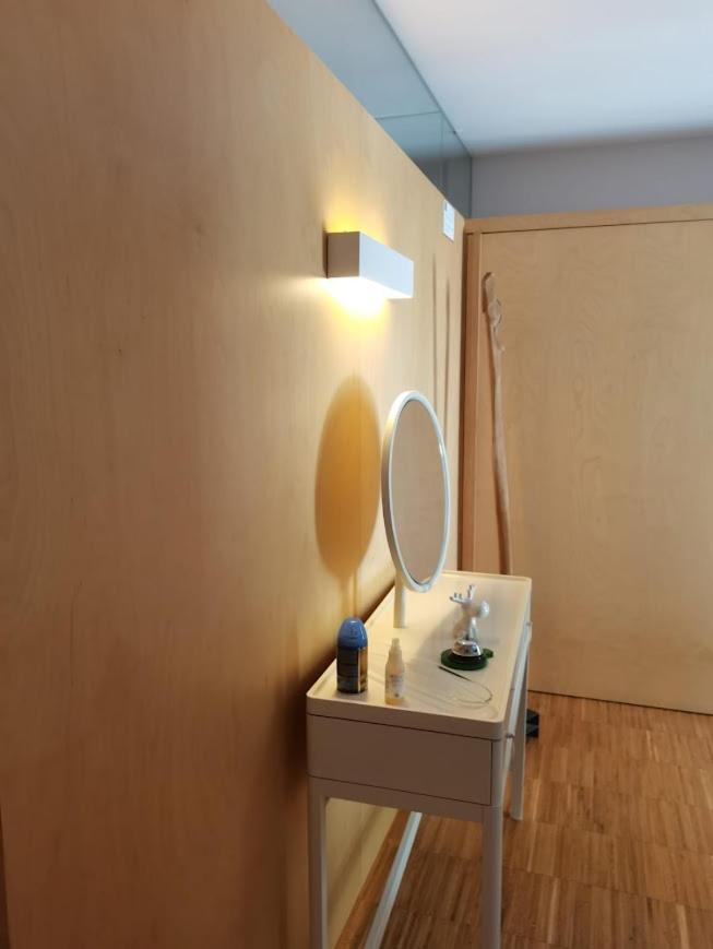 Gloria'S Design House Apartment ซานติอาโก เด กอมโปสเตลา ภายนอก รูปภาพ